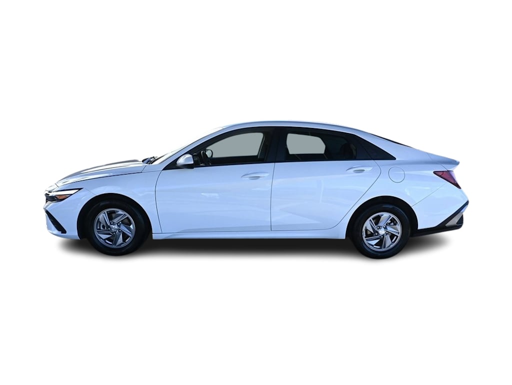 Thumbnail: 2024 Hyundai Elantra - 3