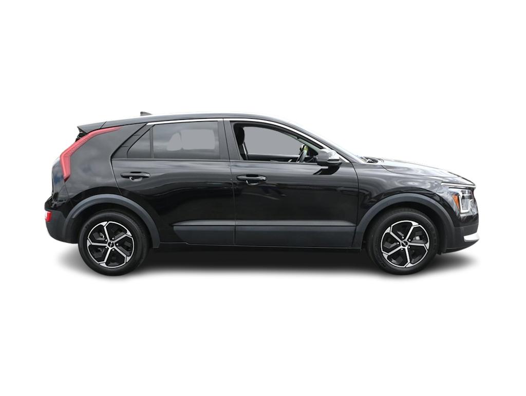 Thumbnail: 2024 Kia Niro - 18