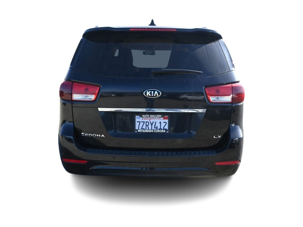 Thumbnail: 2016 Kia Sedona - 3