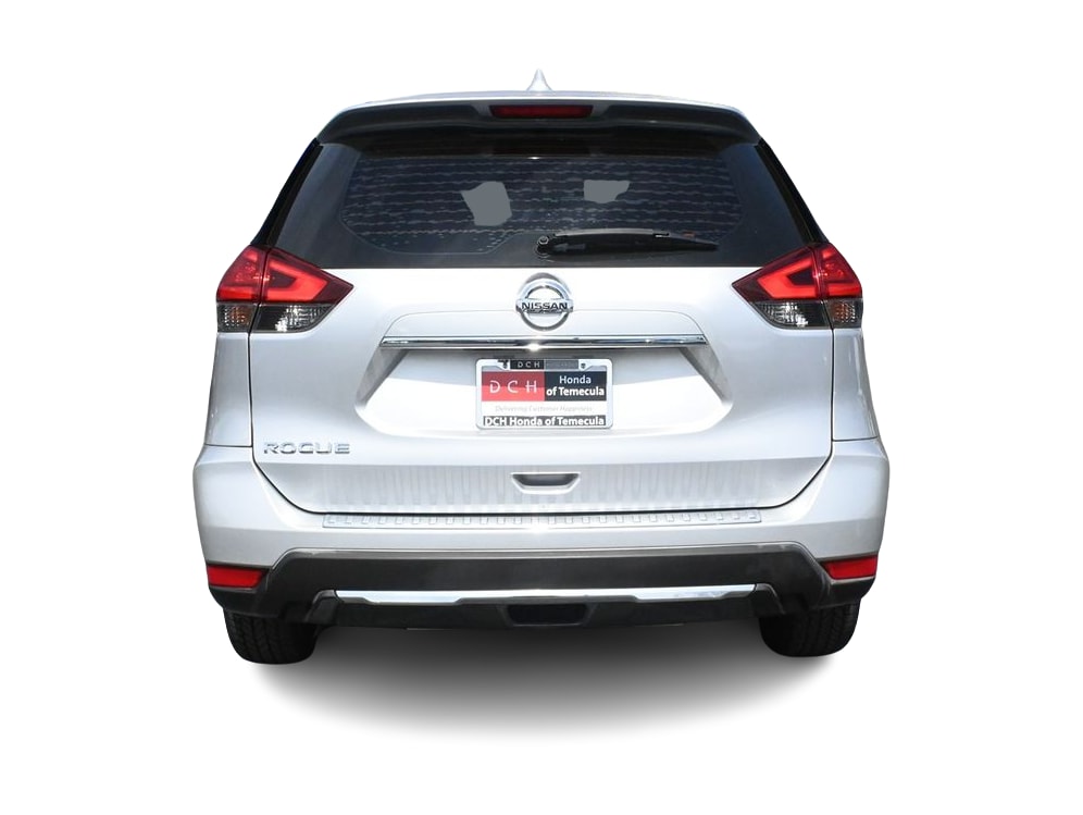 Thumbnail: 2017 Nissan Rogue - 4