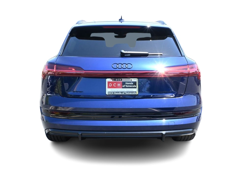 Thumbnail: 2022 Audi e-tron - 4