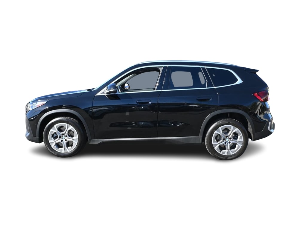 Thumbnail: 2023 BMW X1 - 3