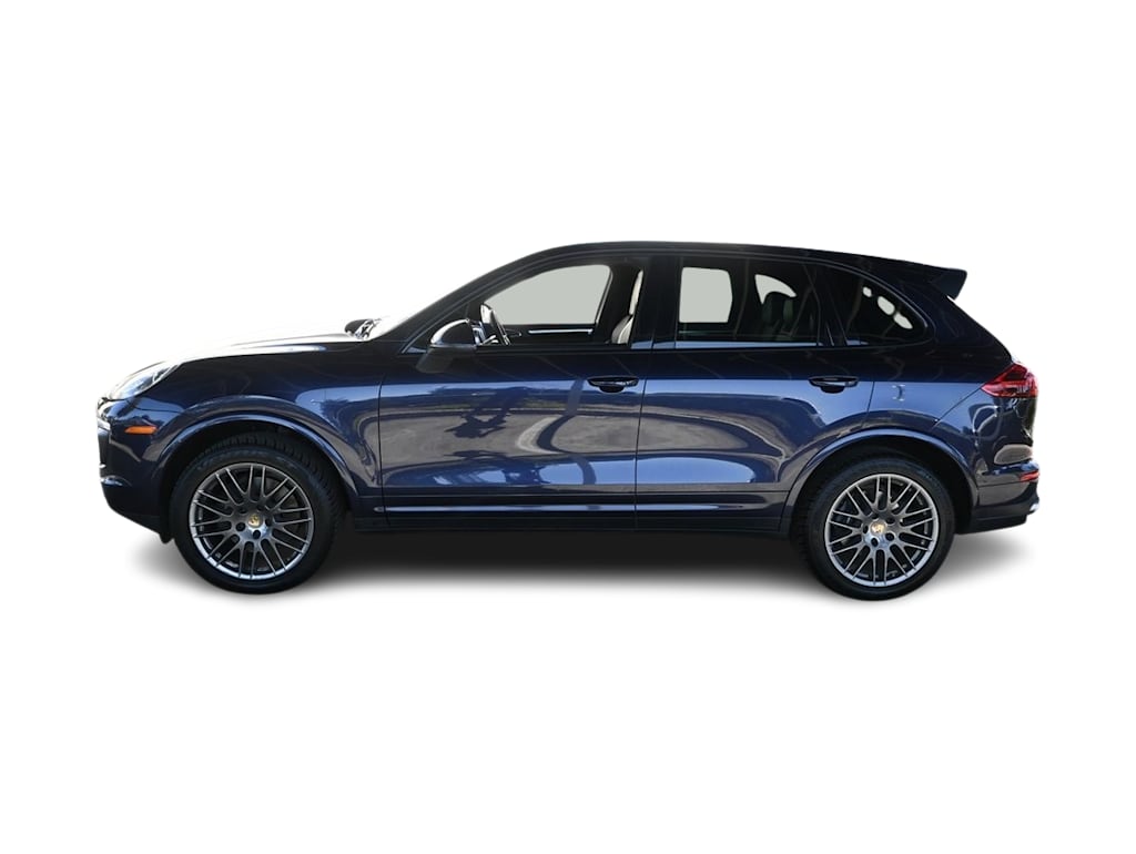 Thumbnail: 2017 Porsche Cayenne - 3