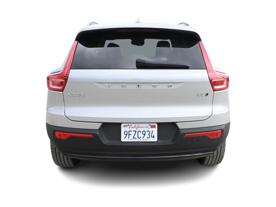 Thumbnail: 2023 Volvo XC40 - 3