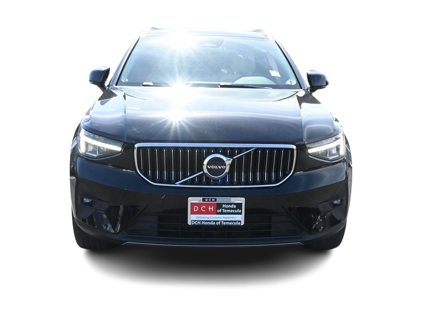 Thumbnail: 2023 Volvo XC40 - 5