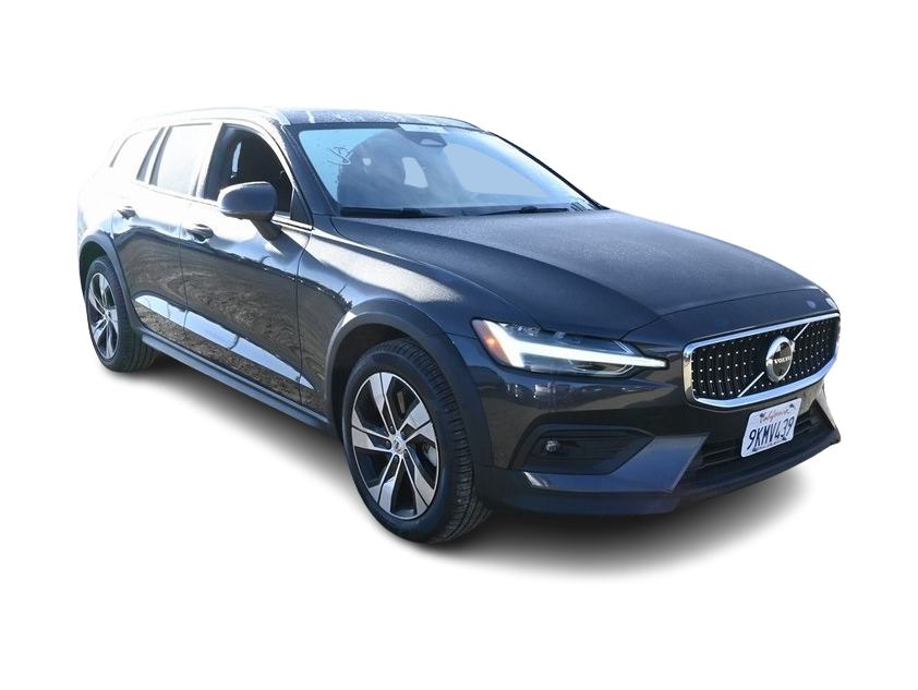 Thumbnail: 2024 Volvo V60 - 16