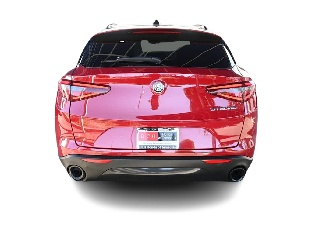Thumbnail: 2023 Alfa Romeo Stelvio - 4