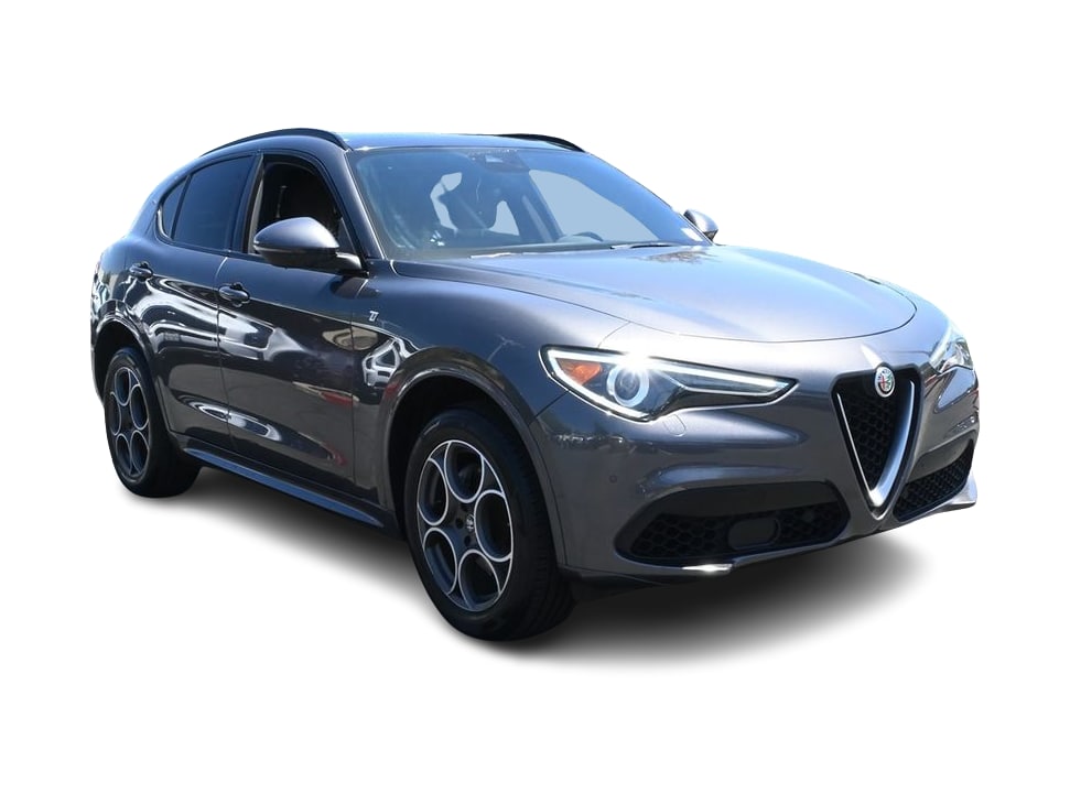 Thumbnail: 2023 Alfa Romeo Stelvio - 17