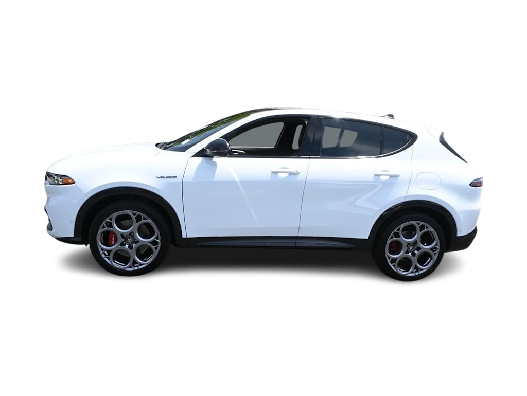 Thumbnail: 2024 Alfa Romeo Tonale - 3