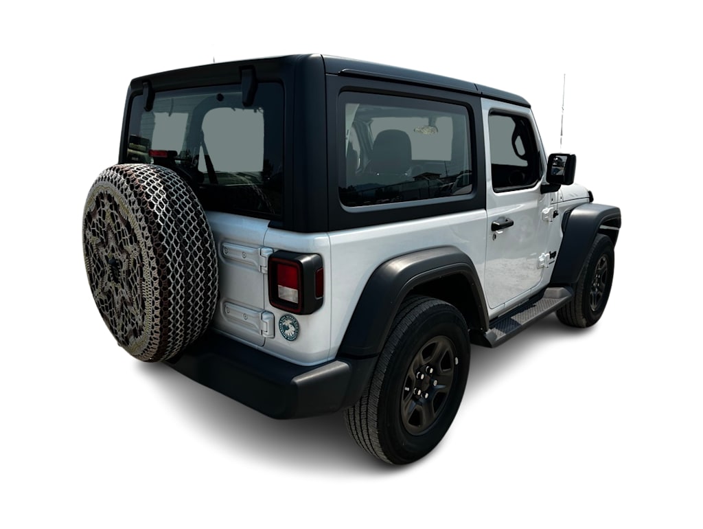 Thumbnail: 2022 Jeep Wrangler - 16