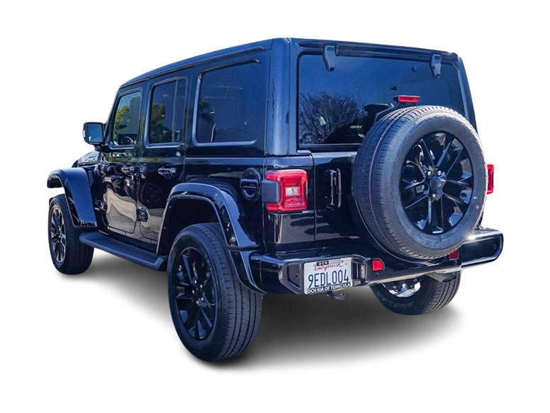 2023 Jeep Wrangler Unlimited Sahara 3