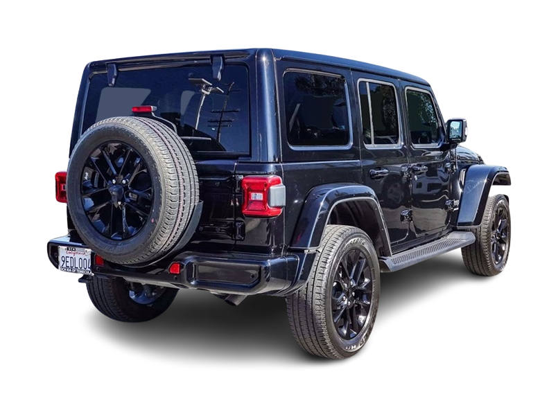 2023 Jeep Wrangler Unlimited Sahara 18