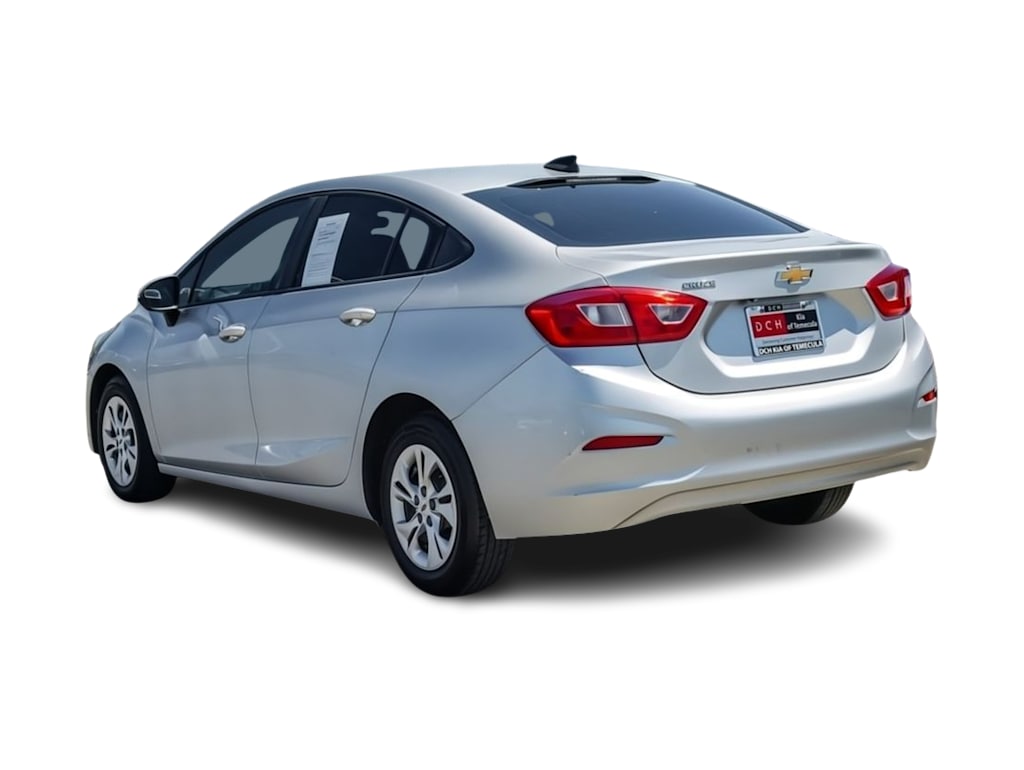 Thumbnail: 2019 Chevrolet Cruze - 3