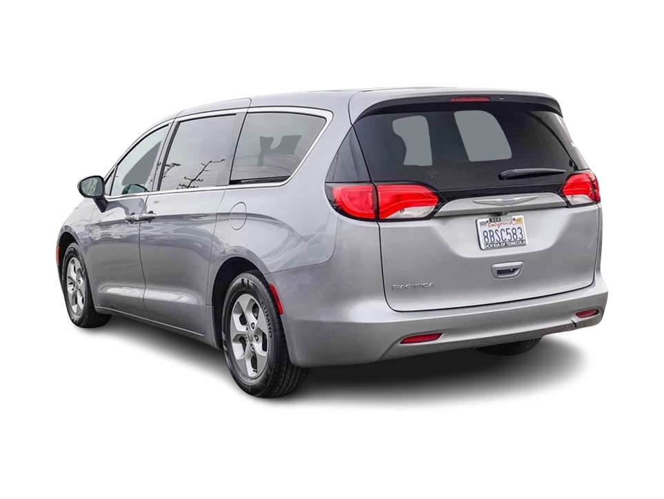 2017 Chrysler Pacifica LX 3