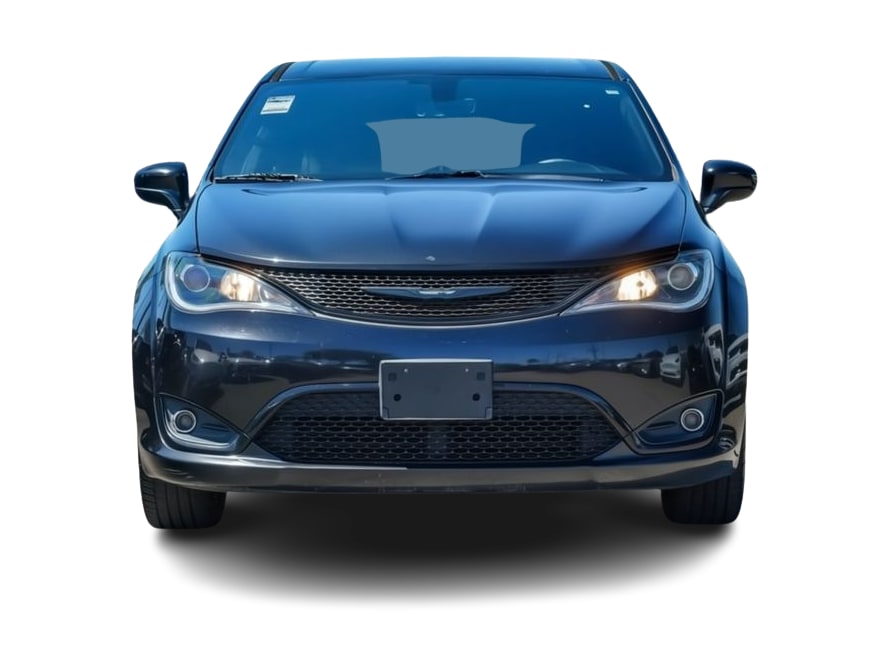 Thumbnail: 2019 Chrysler Pacifica - 5