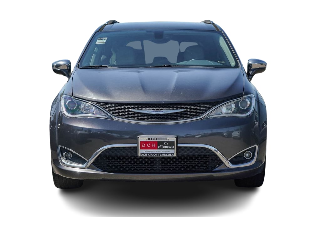 Thumbnail: 2017 Chrysler Pacifica - 5