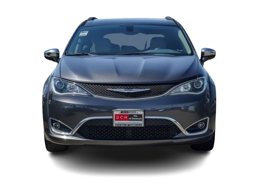 Thumbnail: 2017 Chrysler Pacifica - 5