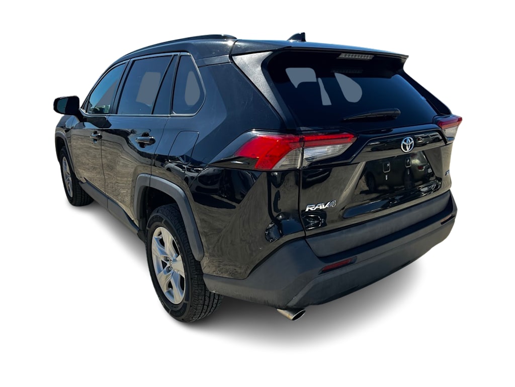 2021 Toyota RAV4 XLE 4