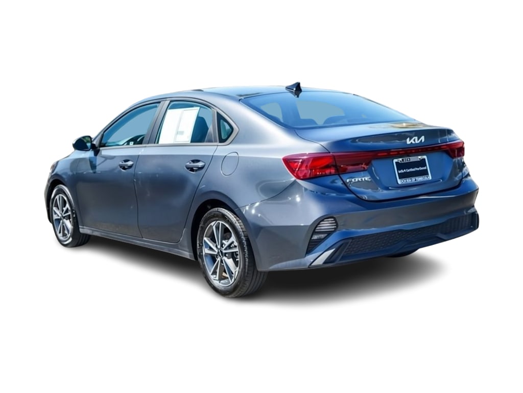 Thumbnail: 2023 Kia Forte - 3