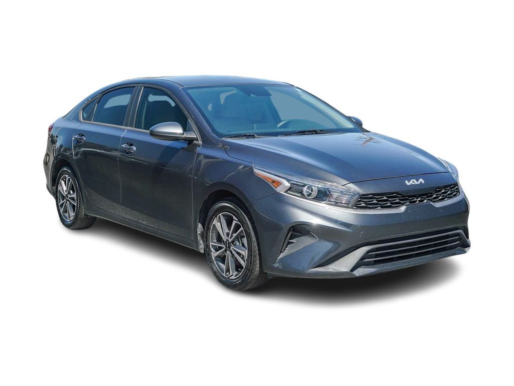 Thumbnail: 2023 Kia Forte - 15