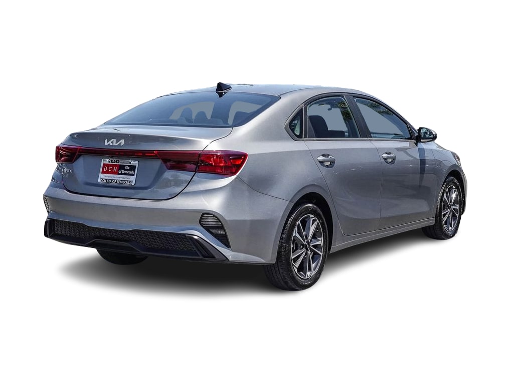 Thumbnail: 2024 Kia Forte - 18