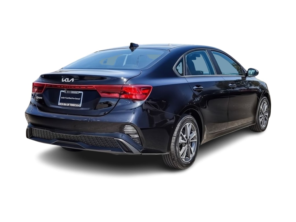 Thumbnail: 2023 Kia Forte - 18