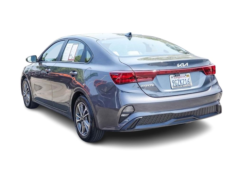 Thumbnail: 2023 Kia Forte - 4
