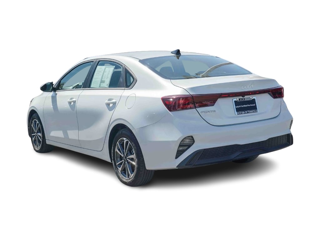 Thumbnail: 2024 Kia Forte - 3