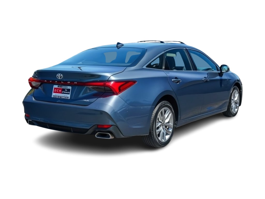 Thumbnail: 2022 Toyota Avalon - 18