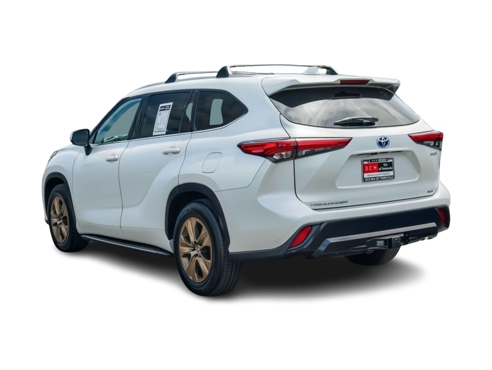 Thumbnail: 2022 Toyota Highlander - 3