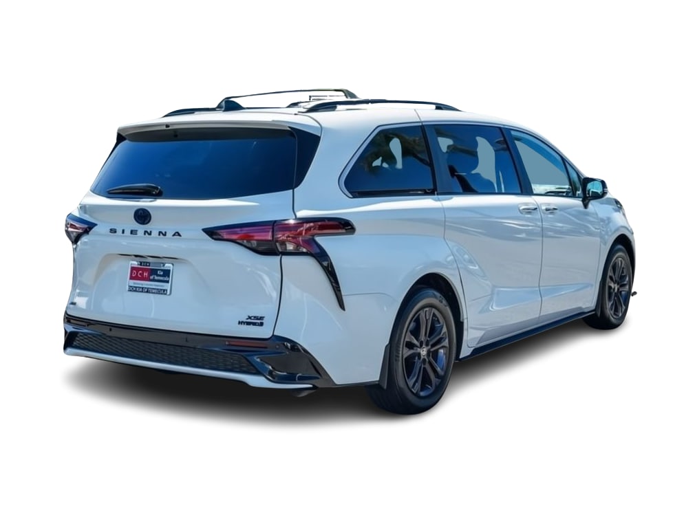 Thumbnail: 2024 Toyota Sienna - 18