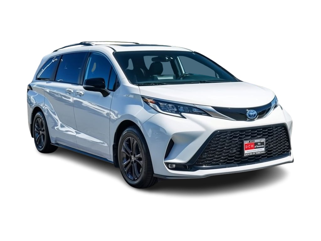 Thumbnail: 2024 Toyota Sienna - 17