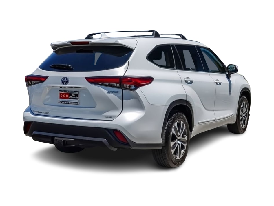 Thumbnail: 2022 Toyota Highlander - 18