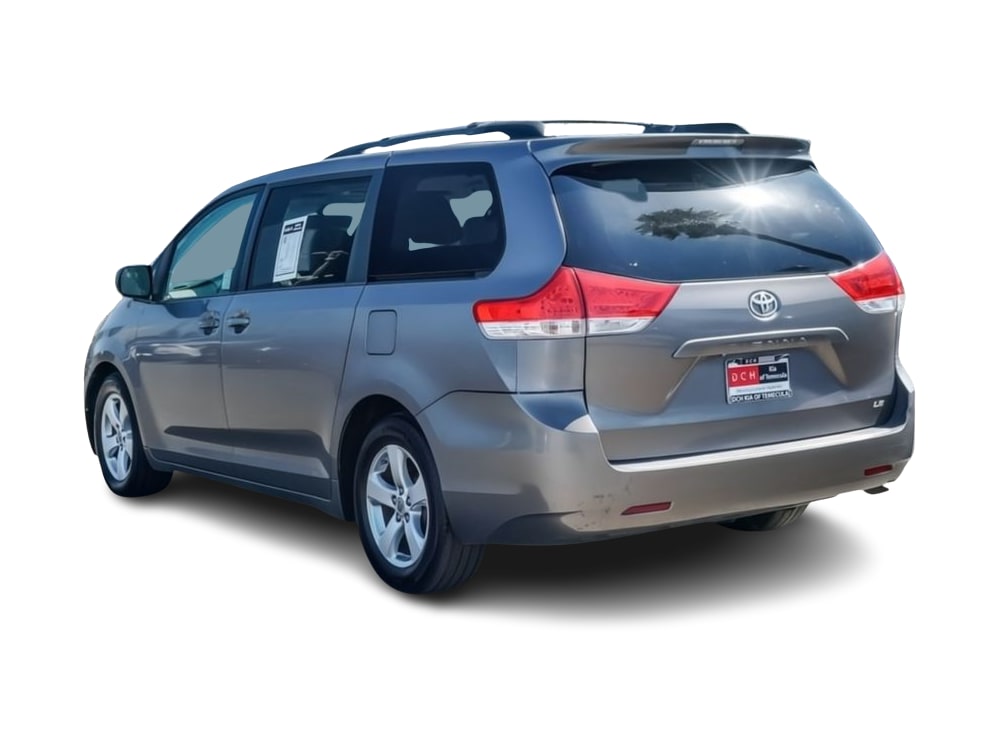 Thumbnail: 2012 Toyota Sienna - 3