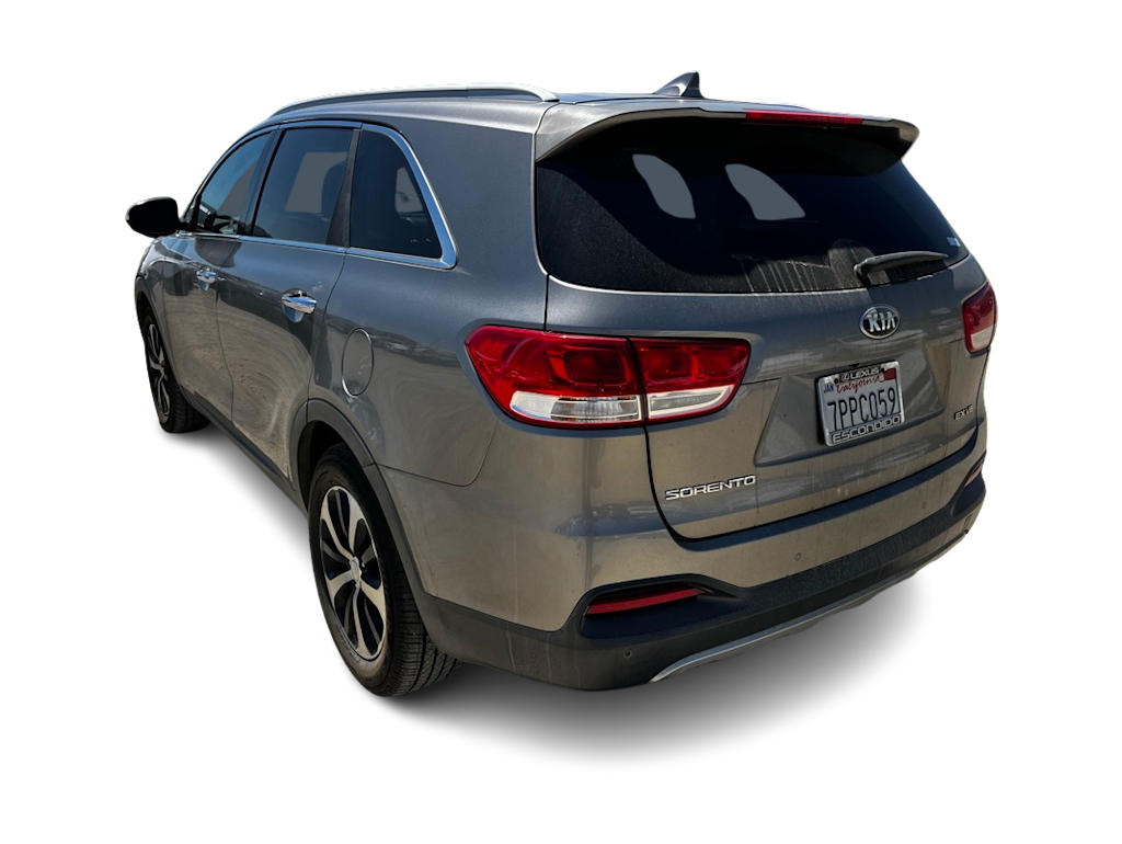 Thumbnail: 2016 Kia Sorento - 4