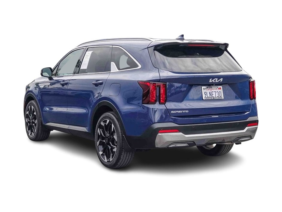 Thumbnail: 2024 Kia Sorento - 3