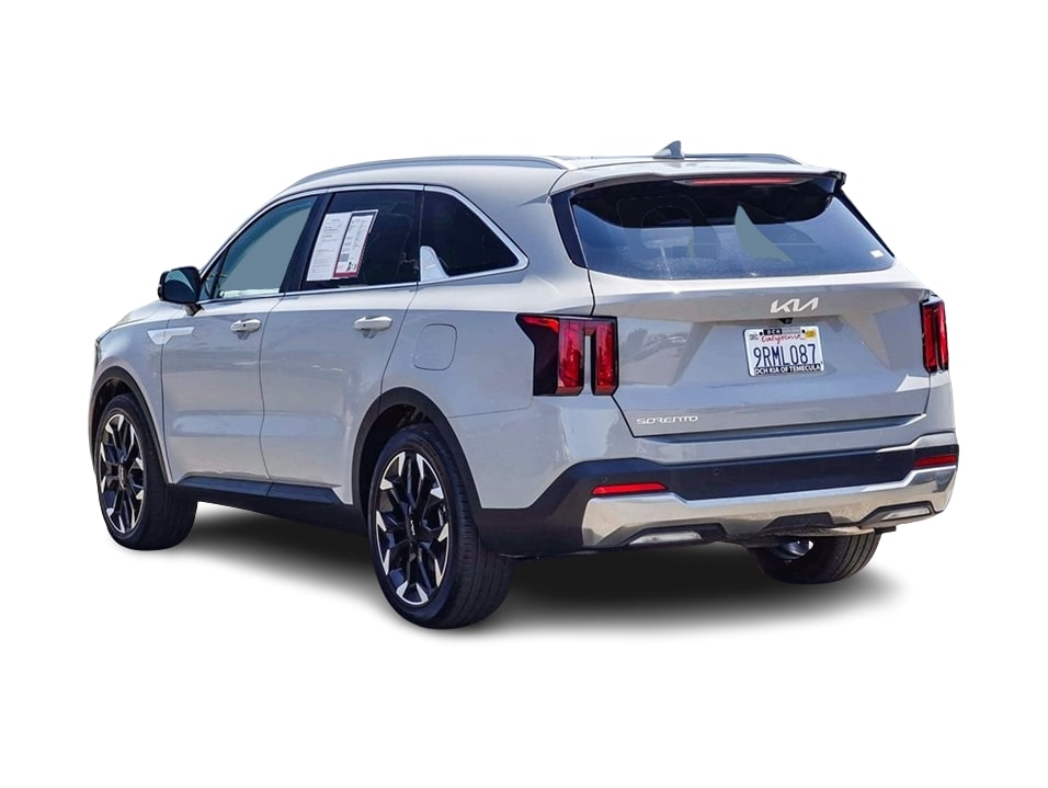 Thumbnail: 2024 Kia Sorento - 3