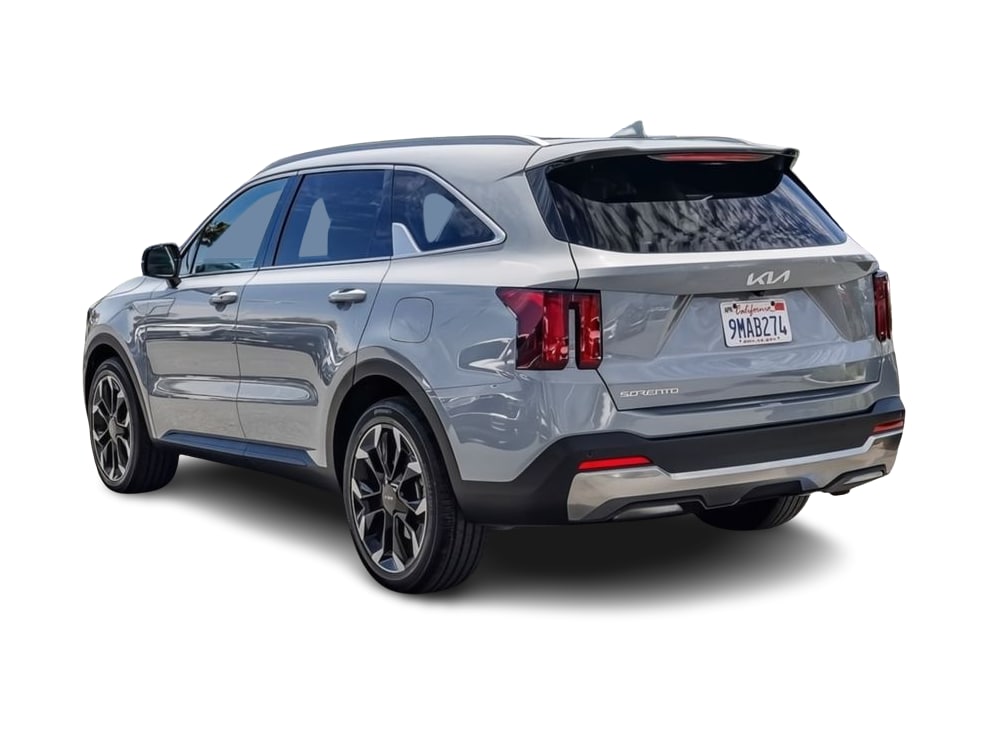 Thumbnail: 2024 Kia Sorento - 3
