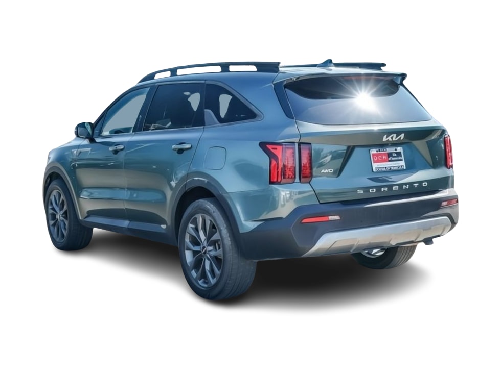 Thumbnail: 2022 Kia Sorento - 3