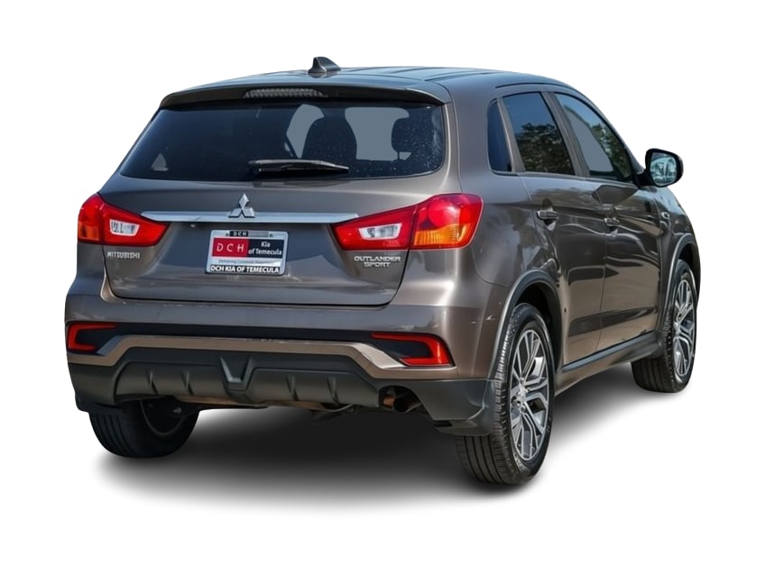 Thumbnail: 2019 Mitsubishi Outlander Sport - 18