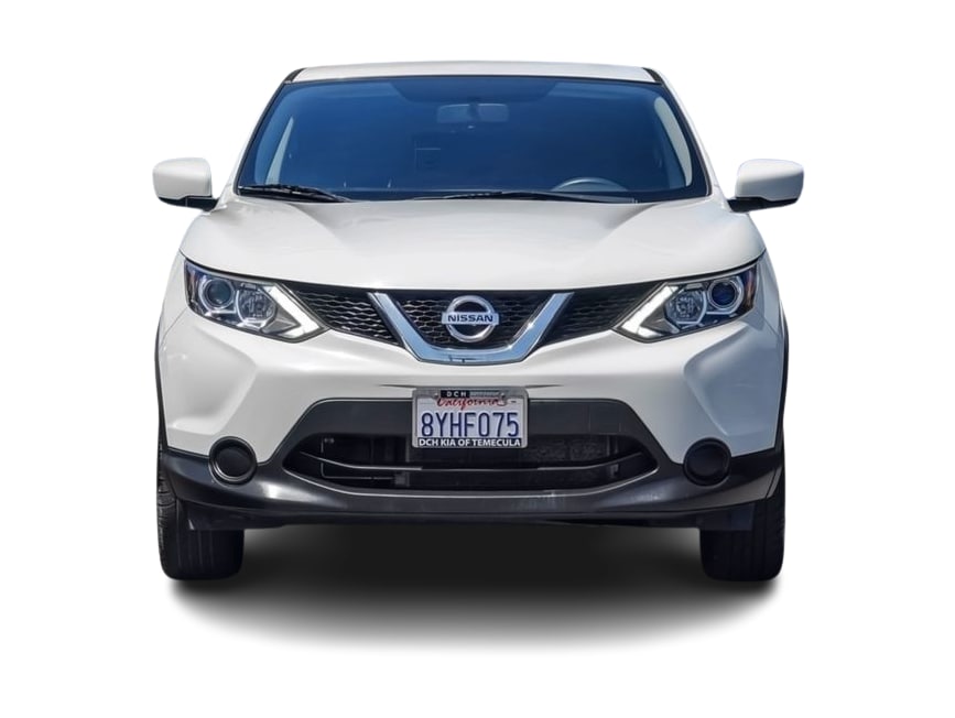 Thumbnail: 2017 Nissan Rogue Sport - 5