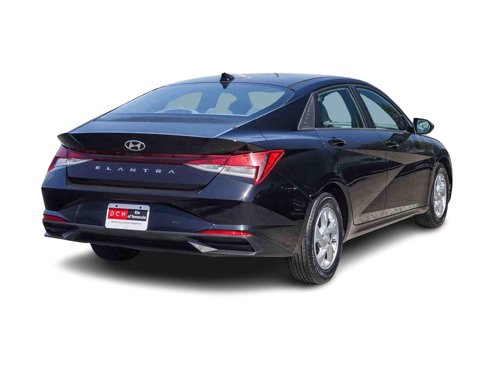 Thumbnail: 2022 Hyundai Elantra - 18