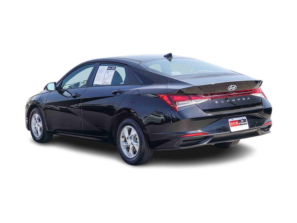 Thumbnail: 2022 Hyundai Elantra - 3