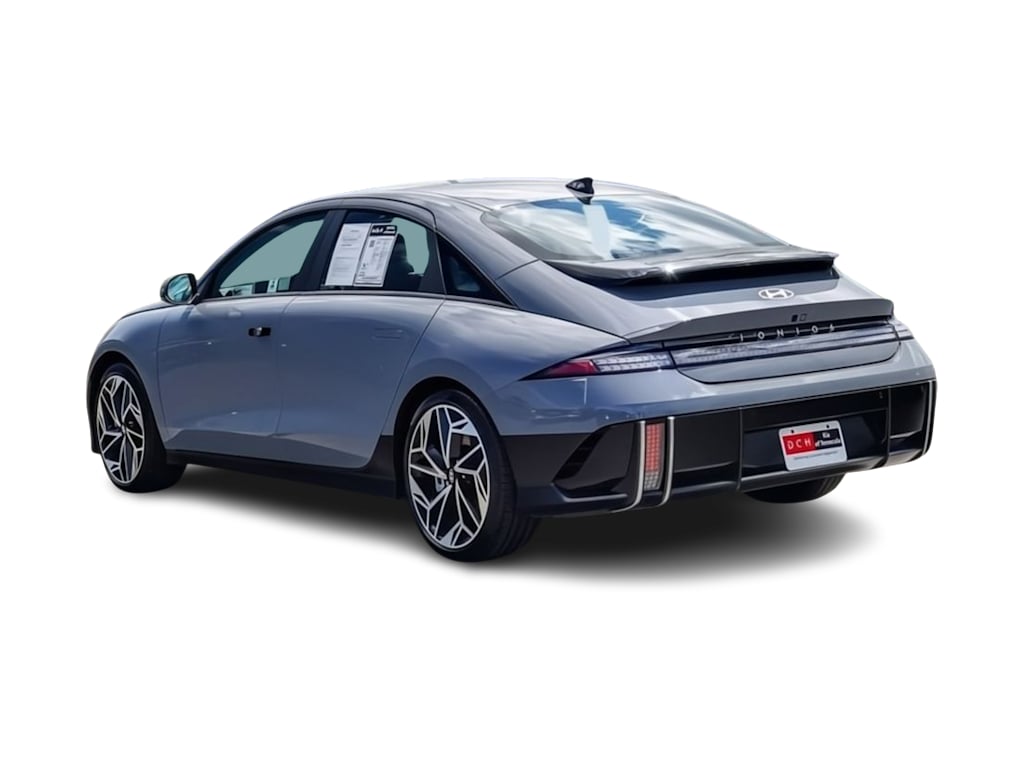 Thumbnail: 2023 Hyundai Ioniq 6 - 4