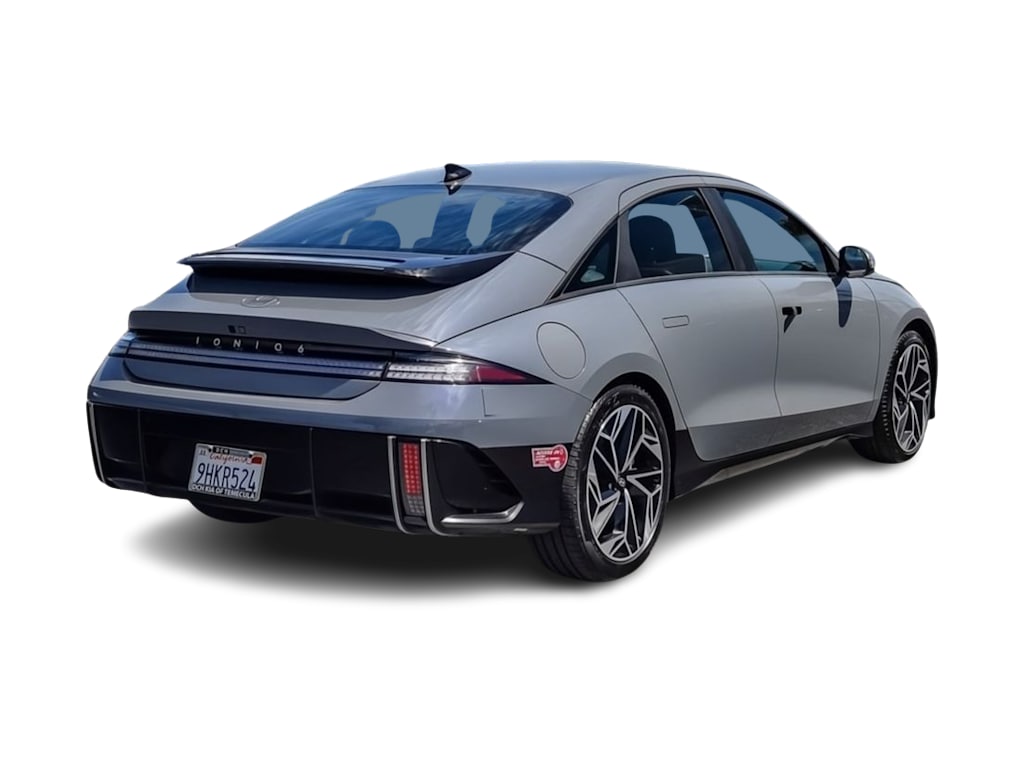 Thumbnail: 2023 Hyundai Ioniq 6 - 16