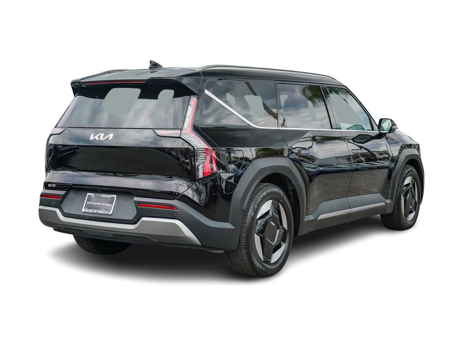 Thumbnail: 2024 Kia EV9 - 17