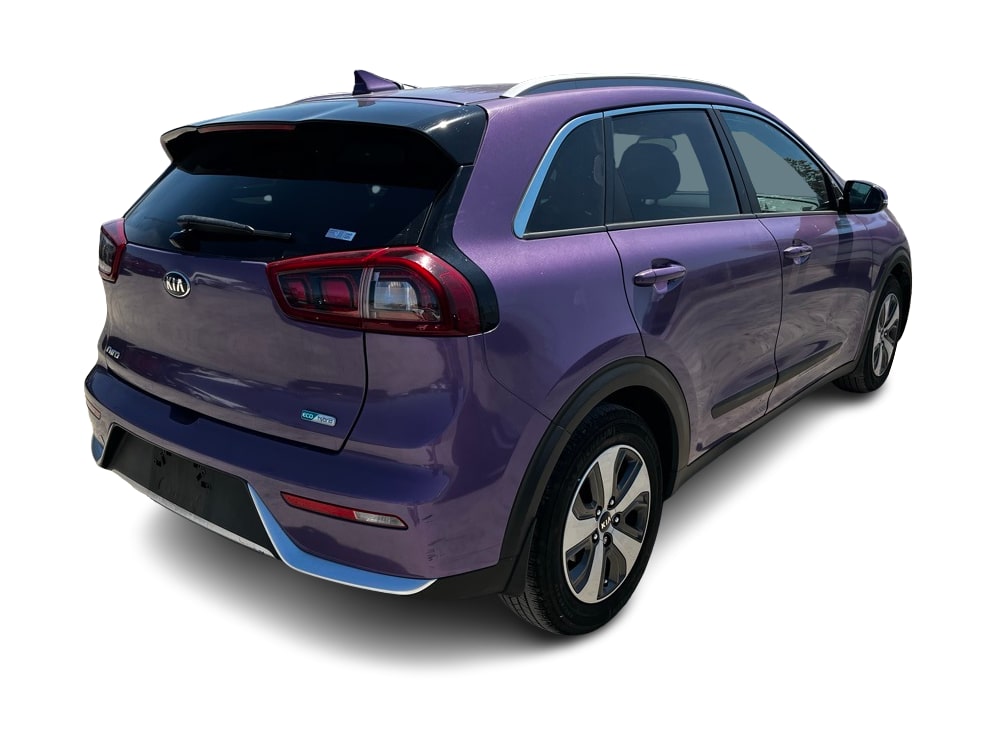 Thumbnail: 2017 Kia Niro - 18
