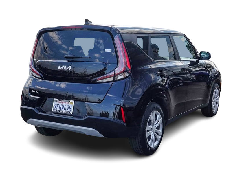 2023 Kia Soul LX 18