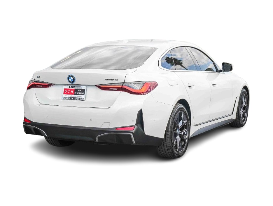 Thumbnail: 2023 BMW i4 - 21