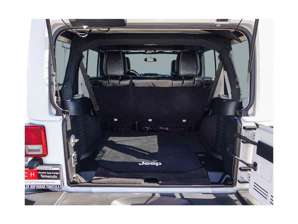 Thumbnail: 2016 Jeep Wrangler - 15